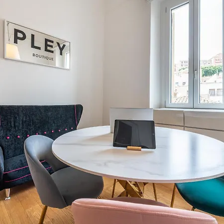 Pley Boutique Del Centro-3