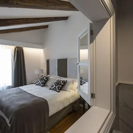 Hotel Villa Fanny-3